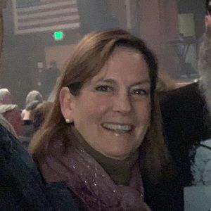 Meet your Posher, Stacy